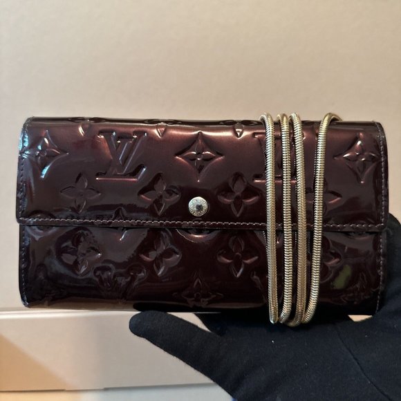 Louis Vuitton Handbags - Louis Vuitton Monogram Sarah Burgundy Brown Vernis Long Wallet Unbranded Chain